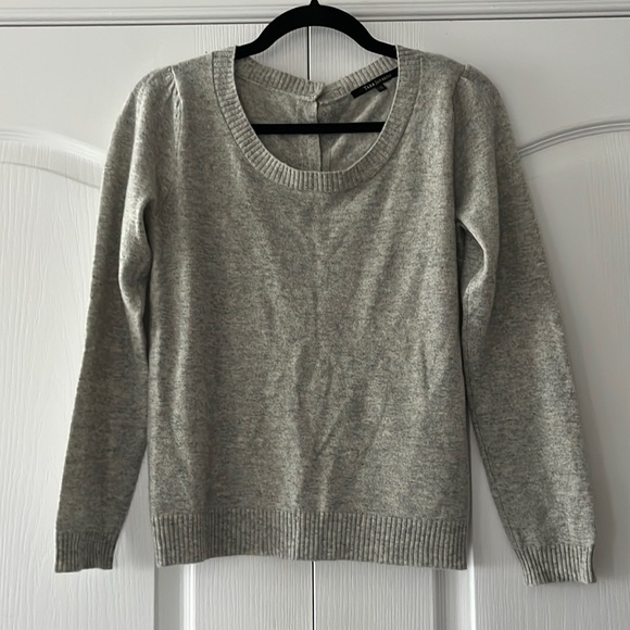 VGUC Tara Jarmon 100% cashmere sweater - Picture 1 of 8